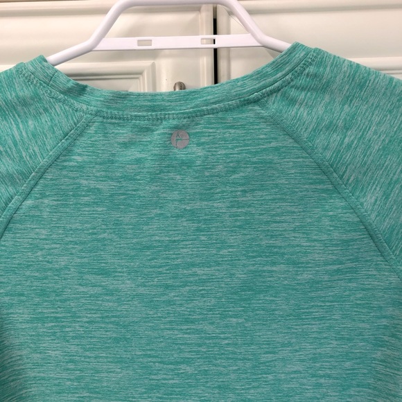 90 Degree by Reflex shirt - Picture 5 of 7